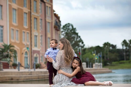 300+ Creative Maternity Photoshoot Ideas to Capture the Beauty (& Fun!) of  Pregnancy - what moms love